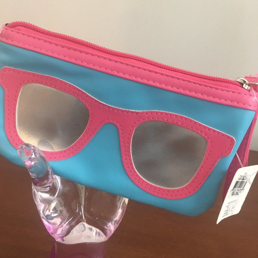 3c4g Pencil case or makeup bag